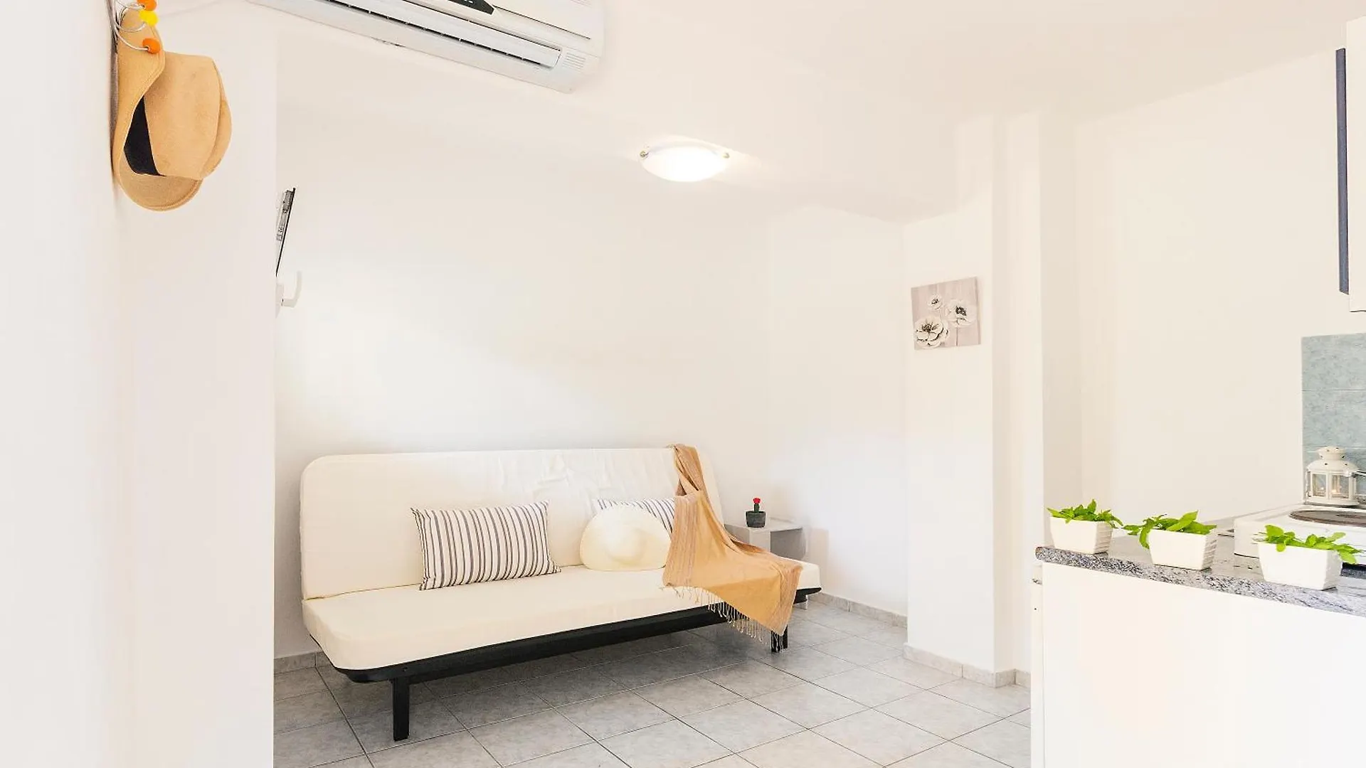 Vamvini Hotel Σάρτη Ξενοδοχείο με διαμερίσματα